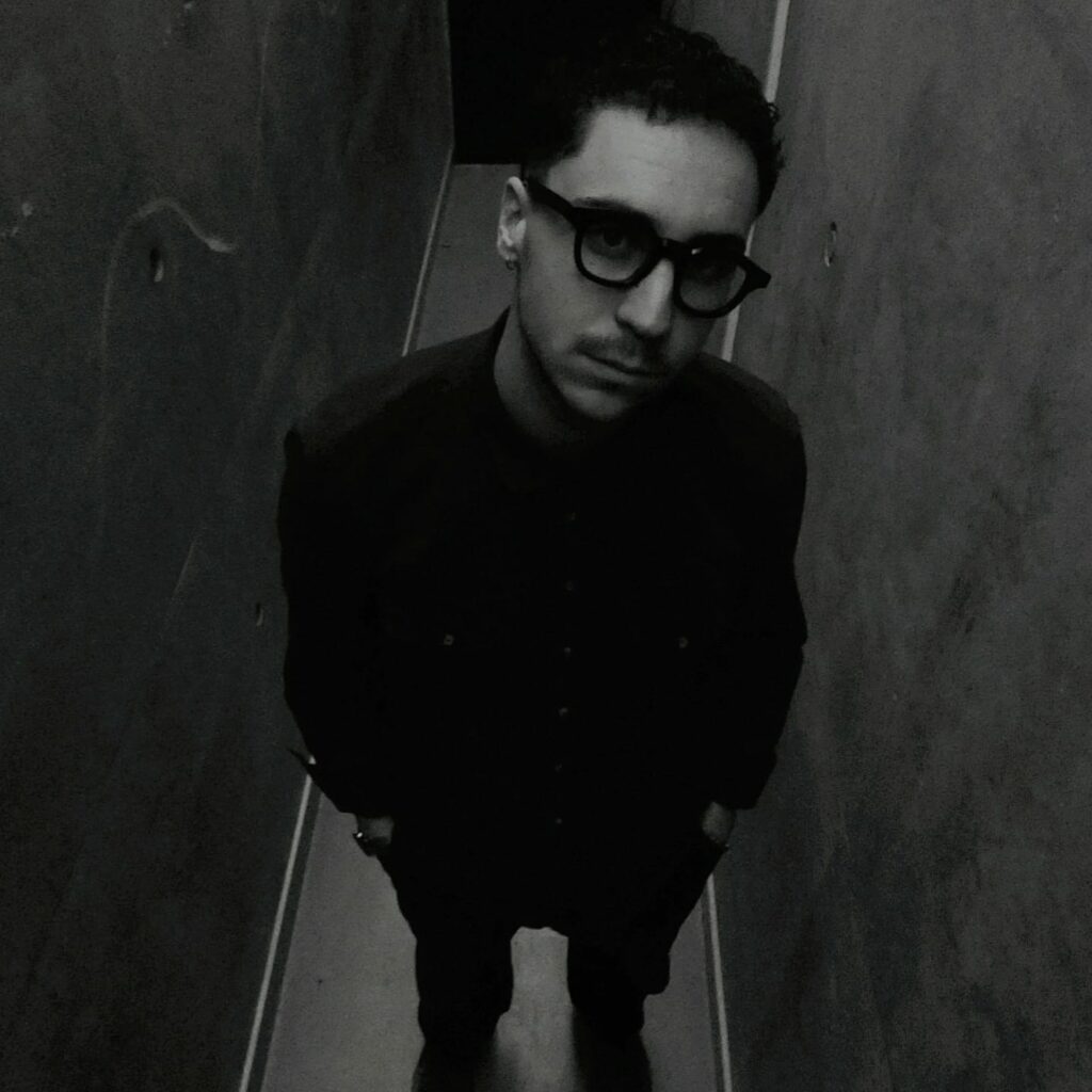 Joseph Adam Beyer, Metteur en scène et scénographe du chœur Aprilis